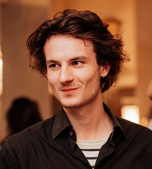 Vincent Straub headshot